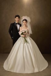 -喜爱高定婚纱摄影