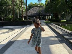 -三亚湾海居铂尔曼度假酒店