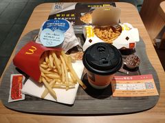 双层深海鳕鱼堡-麦当劳(津南吾悦广场店)