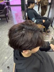 -藤野造型烫染·漂发