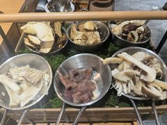 -一朵菌·野生菌探索家火锅(南亚店)