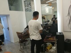点击看大图 -I+造型烫发染发