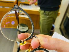 -优医视平价眼镜蔡司依视路折扣工厂店(十里堡店)
