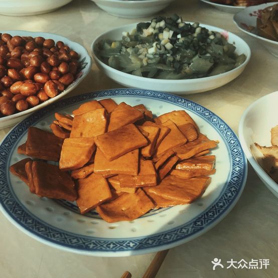 壹唯卤味(南坪东路店)