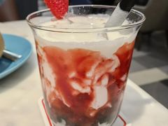 草莓酱珍珠奶茶-港丽餐厅(高德置地店)