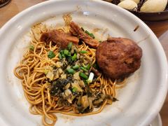 -佬钱湾仔(衣裳街店)