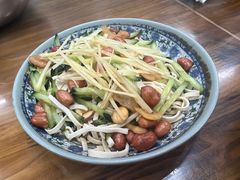 -雪琴面馆富安特色鱼汤面(城中花园店)