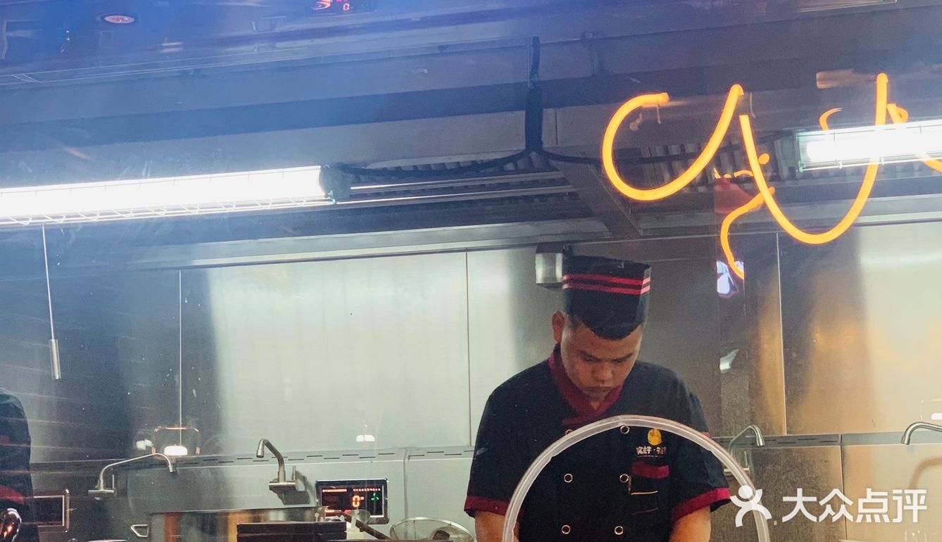 整体来说这家还是比较推荐的，胜在材料真实，味道纯正