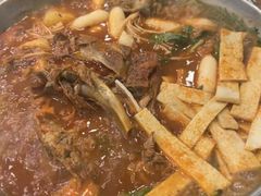 -喇喇排骨火锅·传统韩式脊骨汤(望京西园总店)