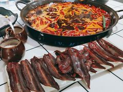 -铜元老码头鳝鱼火锅