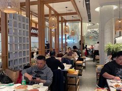 大堂-三人行骨头王火锅(长寿店)