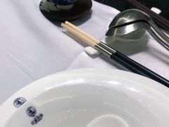 -红鼎豆捞·非遗鲍皇汤火锅(宝丰路店)