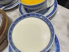 -香港百合居(LCM置汇旭辉广场店)