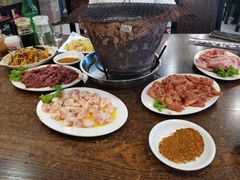 -韩风烤牛肉冷面店