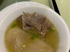 萝卜-旅宁大酒店