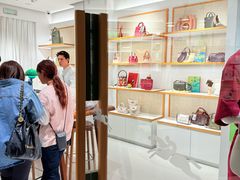 -Longchamp(太古汇店)