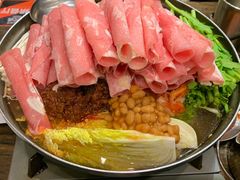 部队锅-MI WU FACTORY米屋美食工厂餐厅(绿地店)
