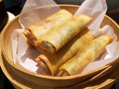 荠菜猪肉春卷-老头儿油爆虾·知味杭州(爱琴海购物中心)