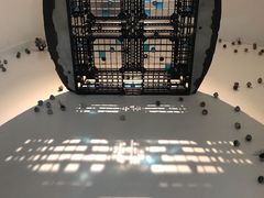 -胶囊画廊