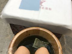 -郑远元专业修脚房(昌里东路店)
