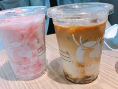 -瑞幸咖啡(绿地新都会9号楼店)