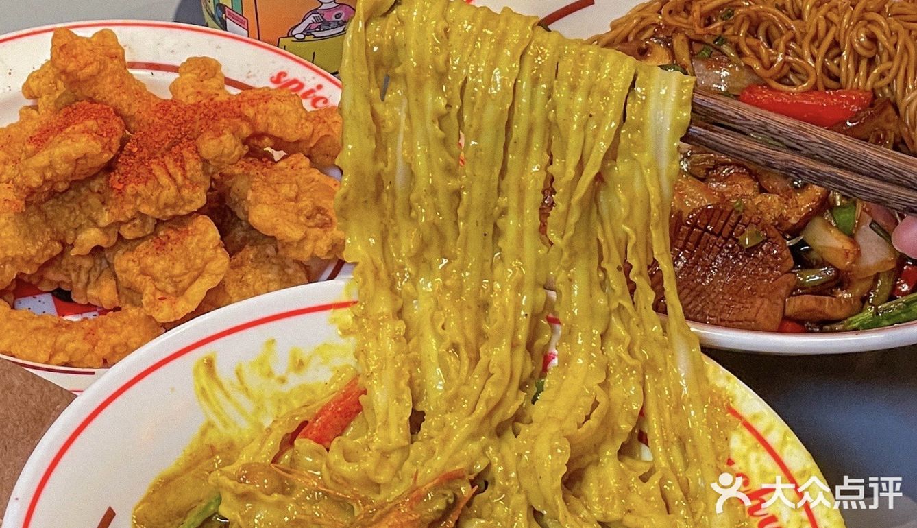 重庆探店｜在百老汇🎵内吃小面是种什么体验