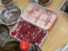 -杨老板·海鲜集市火锅·鲜切牛肉(中防万宝店)