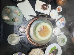 -得意咚瓜·顺德鱼生·冬瓜火锅(深圳首店)