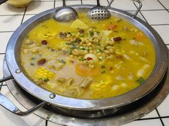 -晓彭肥肠鸡·泡椒鸡火锅(水木天地店)