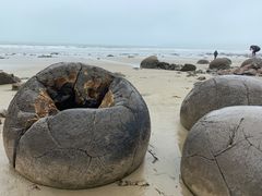 -摩拉基大圆石