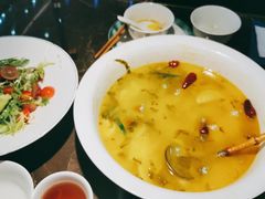 老屋招牌酸菜鱼-老屋印象川菜(世纪东方店)