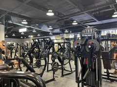 -TMG潮流健身(奥体莲荷里店)