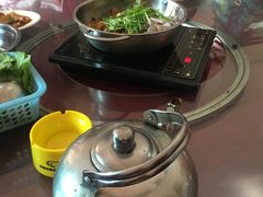 -香猪美食(中心店)