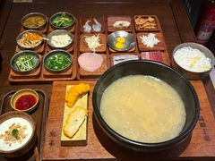 -银米·云南传统过桥米线(双廊黑金冠店)