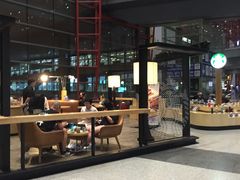 大堂-星巴克(北京首都国际机场7店)