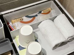 -杭州西湖湖滨银泰亚朵酒店