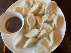 鲅鱼饺子-喜乐餐厅•灯笼虾球首创者•本地小海鲜(二马路店)