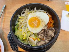 传统蔬菜石锅拌饭-朴鲸家正宗韩国料理(福田店)