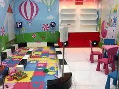 -上海宝宁宝马4S店