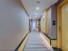 -麗枫酒店(成都理工大学地铁站店)