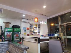 -黄记百味自助骨头王(红旗大街店)