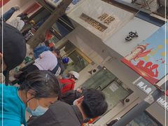 等位区-芳婆糕团店(王府大街店)