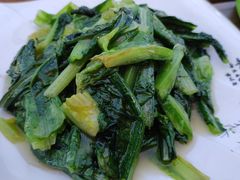 清炒油麦菜-清真·伊清阁餐厅