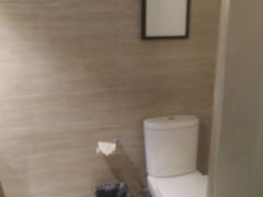 -深圳罗湖东门步行街亚朵X酒店