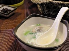 窝蛋牛肉土鸡粥-火齐潮汕砂锅粥(五道口店)