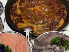 -旧街市鲜货老火锅(大光路店)