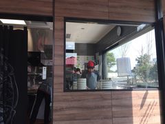 门面-必胜客(宝杨路宅急送店)