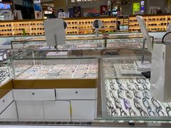-三叶眼镜城(八佰伴店)