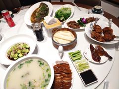 -梅利汴京烤鸭•开封豫菜地标店(东大街店)