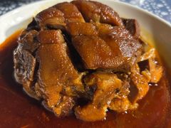 蒸酱汁猪脚肉-嘉里饭庄